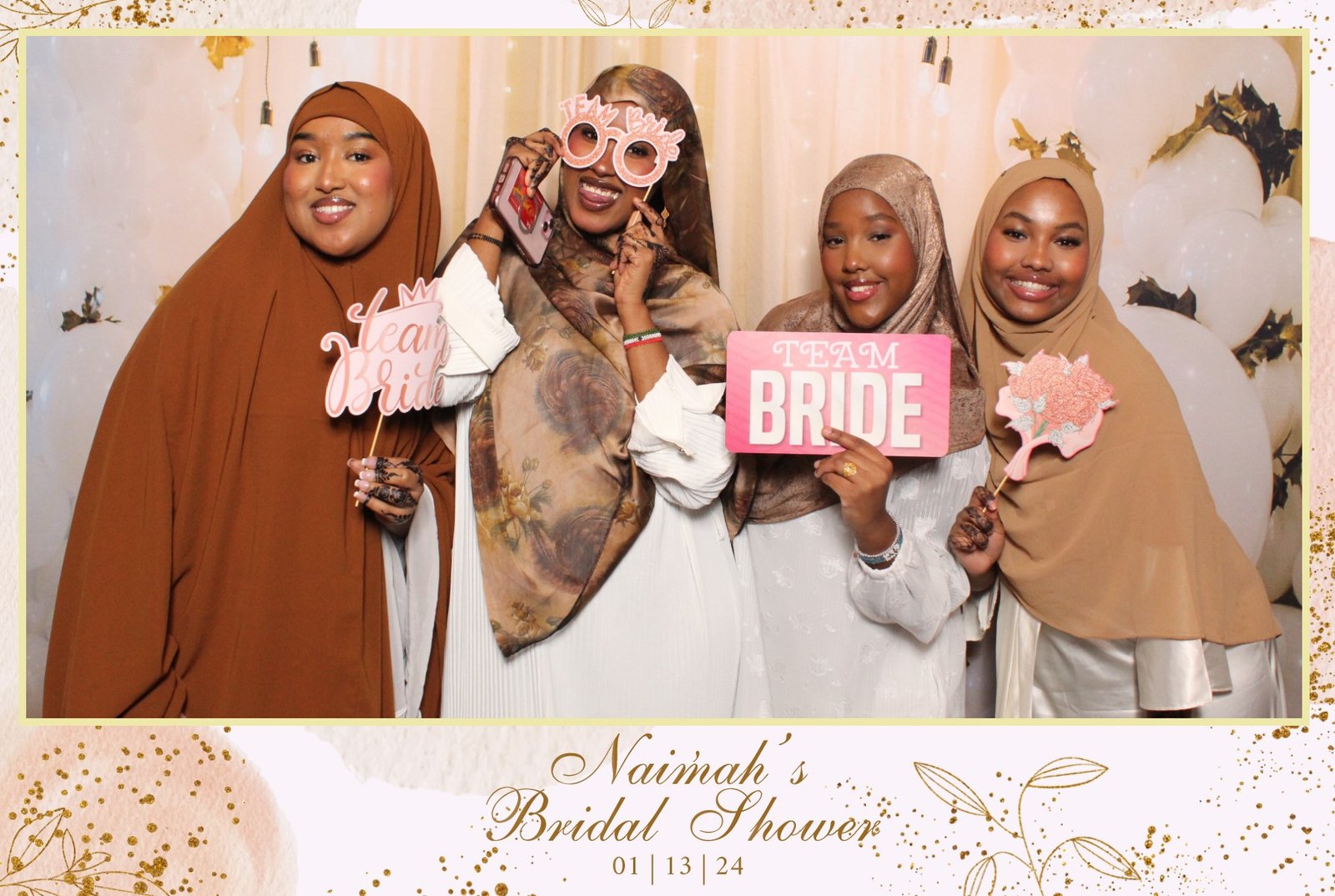 Wedding photo booth moment